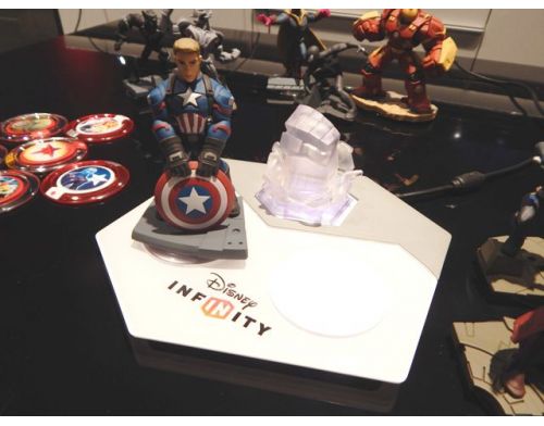 Фото №3 - Disney Infinity 3.0 Marvel Battlegrounds Play Set
