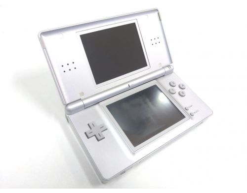Фото №3 - Nintendo DS Handheld Console (Silver) R4+ карта памяти с играми Б.У.