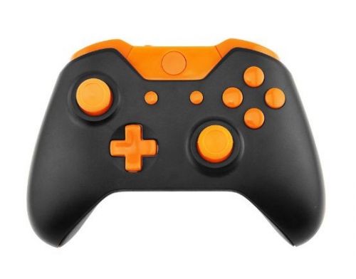 Фото №1 - Корпус для джойстика Xbox ONE (цвет черный с оранжевым)