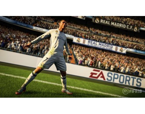 Фото №4 - FIFA 18  Ronaldo Edition PS4 русская версия