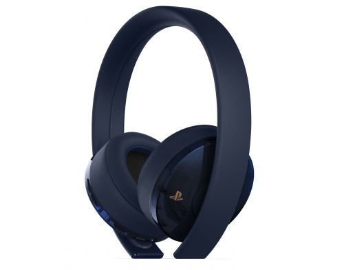 Фото №1 - PS4 Gold Wireless Headset 500 Million Limited Edition
