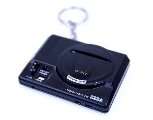 Фото №2 - Брелок Mega Drive Console Keyring / Keychain