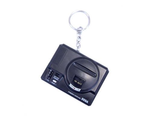 Фото №3 - Брелок Mega Drive Console Keyring / Keychain
