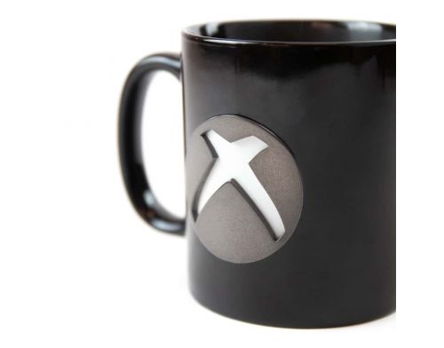 Фото №3 - Кружка Xbox Metal Badge Heat Changing Mug