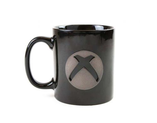 Фото №4 - Кружка Xbox Metal Badge Heat Changing Mug