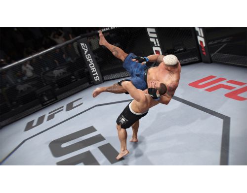 Фото №2 - UFC 1 PS4 Б/У