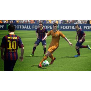 Игра FIFA 14 PS4 русская версия Б.У.