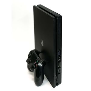 Игровая консоль Sony PlayStation 4 SLIM 1 Tb + Доп. Джойстик Version 2 Б.У.