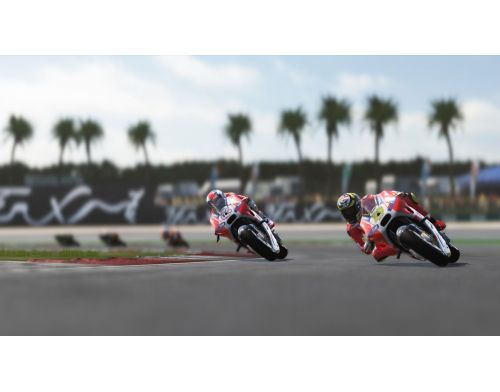 Фото №2 - MotoGP 15 Xbox One Б.У.