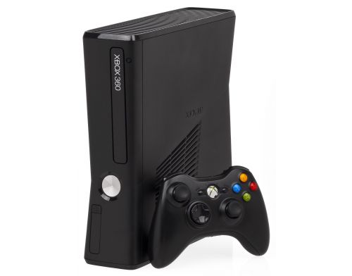 Фото №1 - Xbox 360 Slim Freebot 250 GB + 32 игры Б.У. (Гарантия 1 месяц)