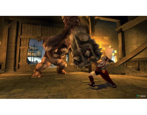 Фото №2 - God of War Chains of Olympus PSP Б.У. Лицензия
