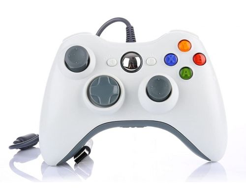 Фото №1 - Геймпад проводной для Xbox 360 White (белый) Б.У.