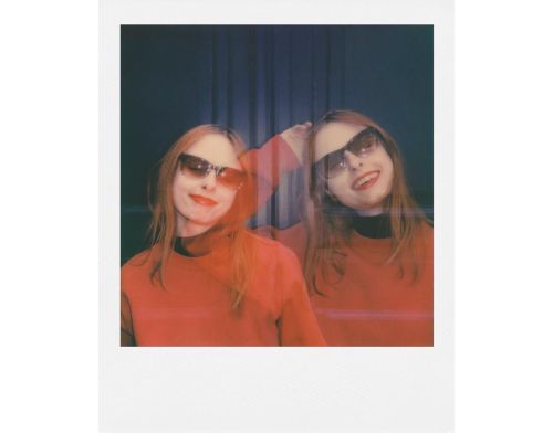 Фотоаппарат Polaroid i-Type кассета, цветная пленка Polaroid фото №2