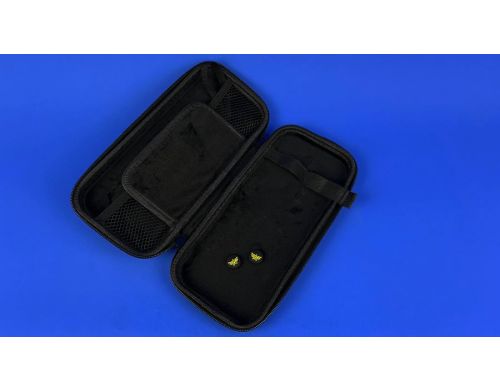 Чехол Твердый RMC Switch OLED Model The Legend of Zelda Royal Wing Crest Black фото №3