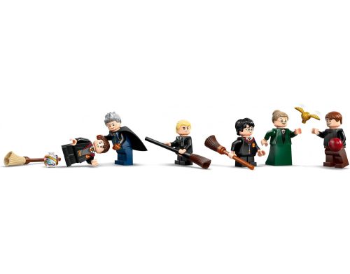Блочный конструктор LEGO Harry Potter Замок Хогвартс: уроки полетов (76447) фото №3