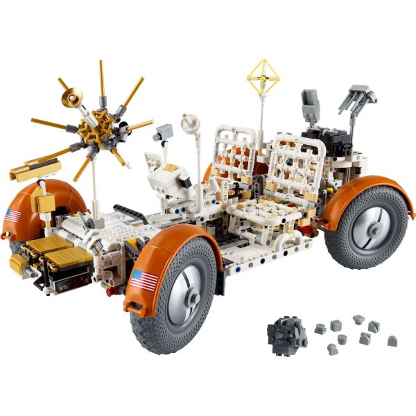 Блочный конструктор LEGO Лунный автомобиль NASA Apollo (42182) фото №3