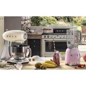 Блендер стационарный SMEG BLF03RDEU