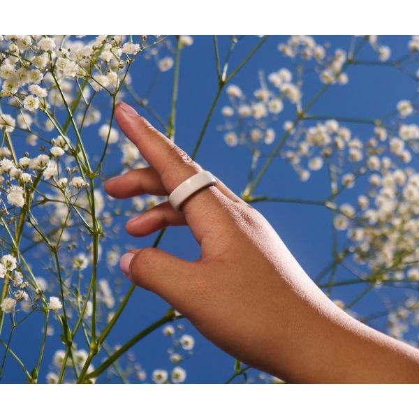 Смарт-кольцо Oura Ring 4 Ceramic Cloud Size 6 (JZ90-57460-06) фото №3