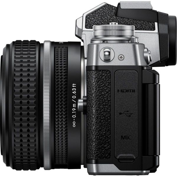 Беззеркальный фотоаппарат Nikon Z fc Body (VOA090AE) фото №3