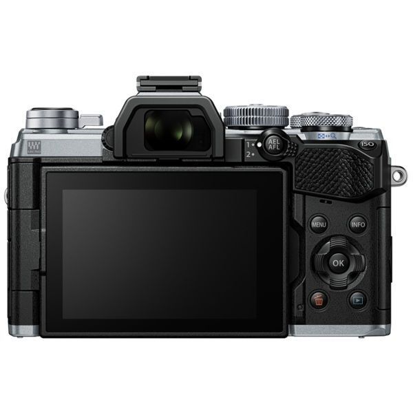 Дзеркальный фотоаппарат Olympus OM-D E-M5 Mark III kit (12-45mm) Pro Silver (V207092SE000) фото №2