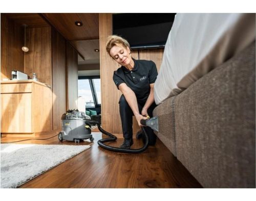 Профессиональный моющий пылесос Karcher Puzzi 8/1 (1.100-240.0) фото №6