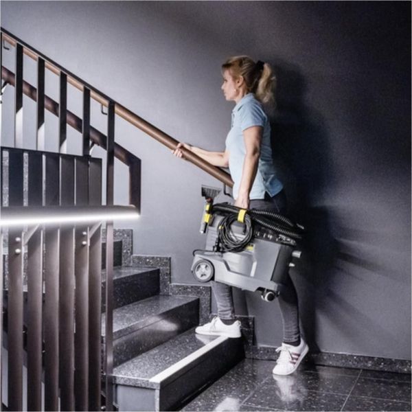 Профессиональный моющий пылесос Karcher Puzzi 8/1 (1.100-240.0) фото №7