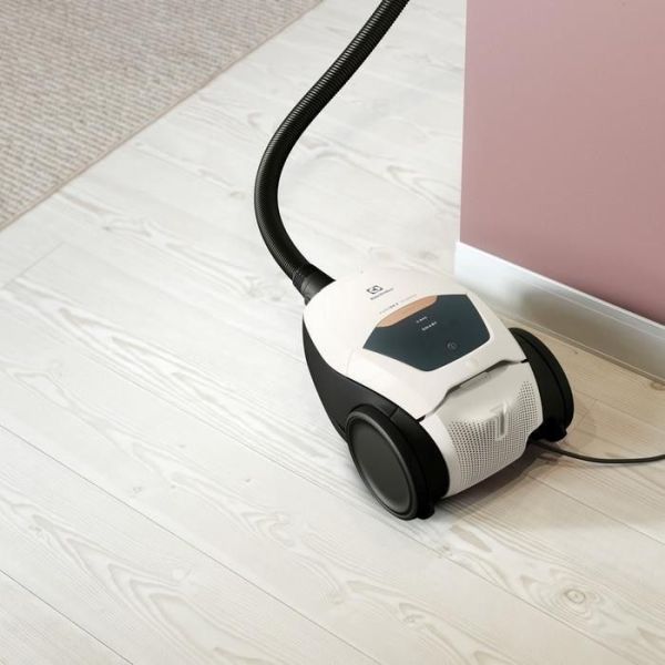 Пылесос с мешком Electrolux PD82-ALRGT фото №7